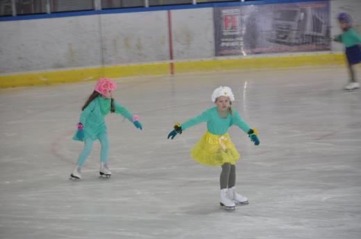 Exhibice Krasobruslaskho klubu O erven Karkulce, foto P. patenkov07